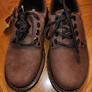 Kids Size 3E Leather Shoes Non- Slip NEW